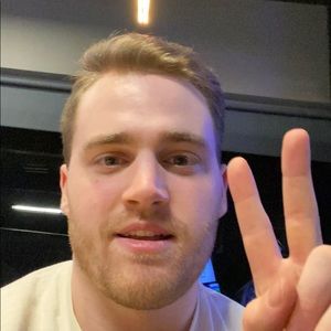 Meet your Posher, Joshua